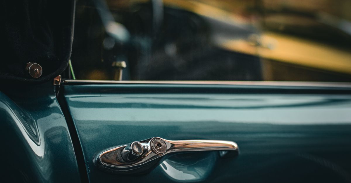 Roadside Car Lockout Service: What Happens After You Call — Sugar Hill Locksmith
