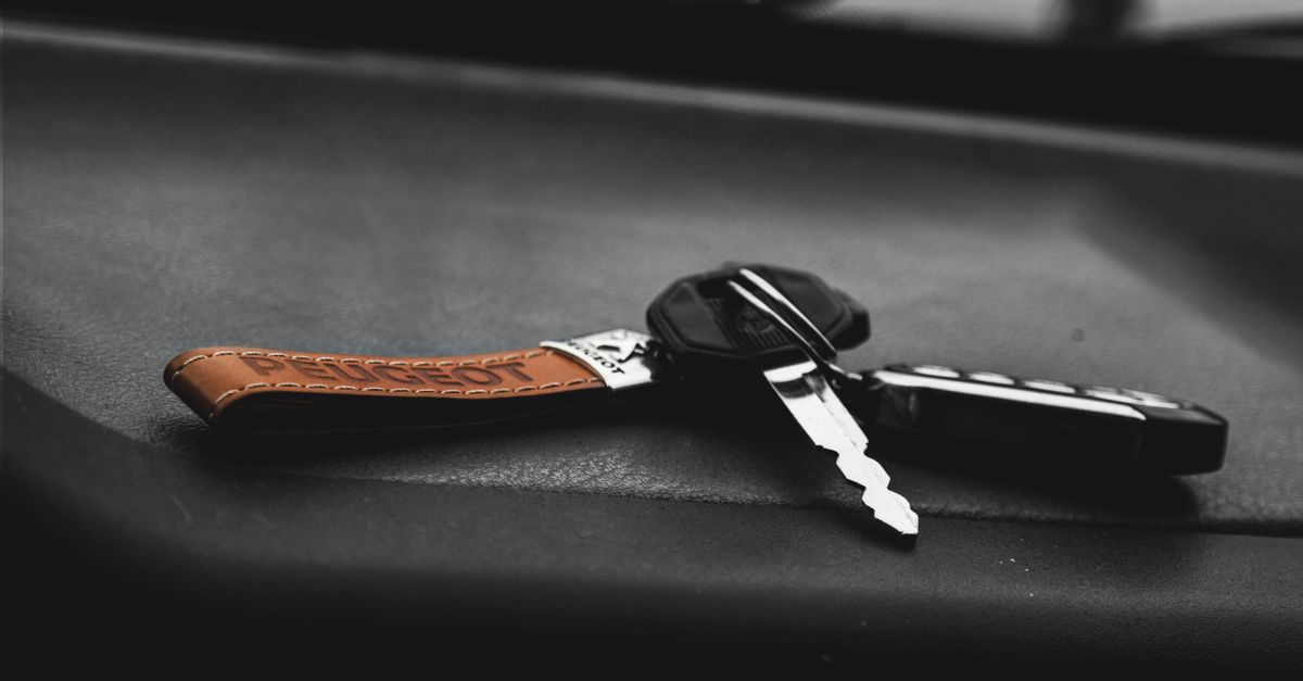 Fob Programming, Transponder Cloning, and Ignition Key Cutting — What the Work Involves — Sugar Hill Locksmith